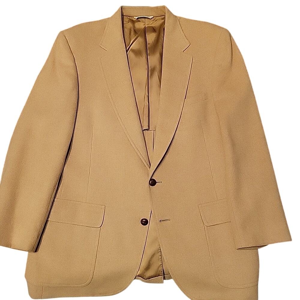 Neiman Marcus Men's Sport Coat Blazer Two Button Beige Camel Hair Size 42 R